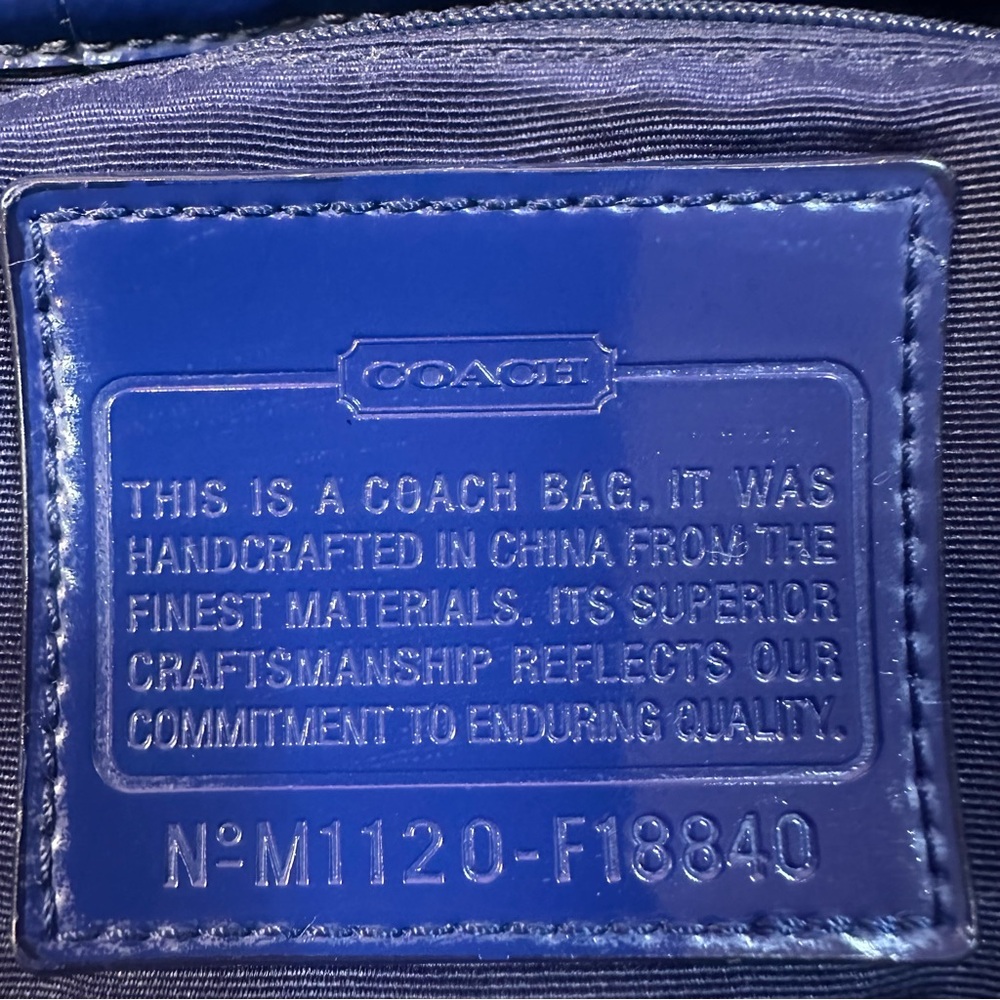 COACH EUC Kyra Daisy Scarf Signature Messenger Crossbody - Picture 12 of 13